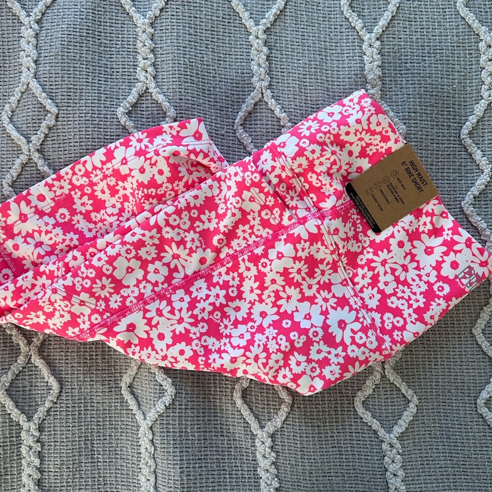 women’s pink biker shorts